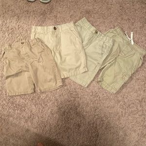 Lot of 4 uniform shorts (boys). Various sizes (see photos). Great condition!